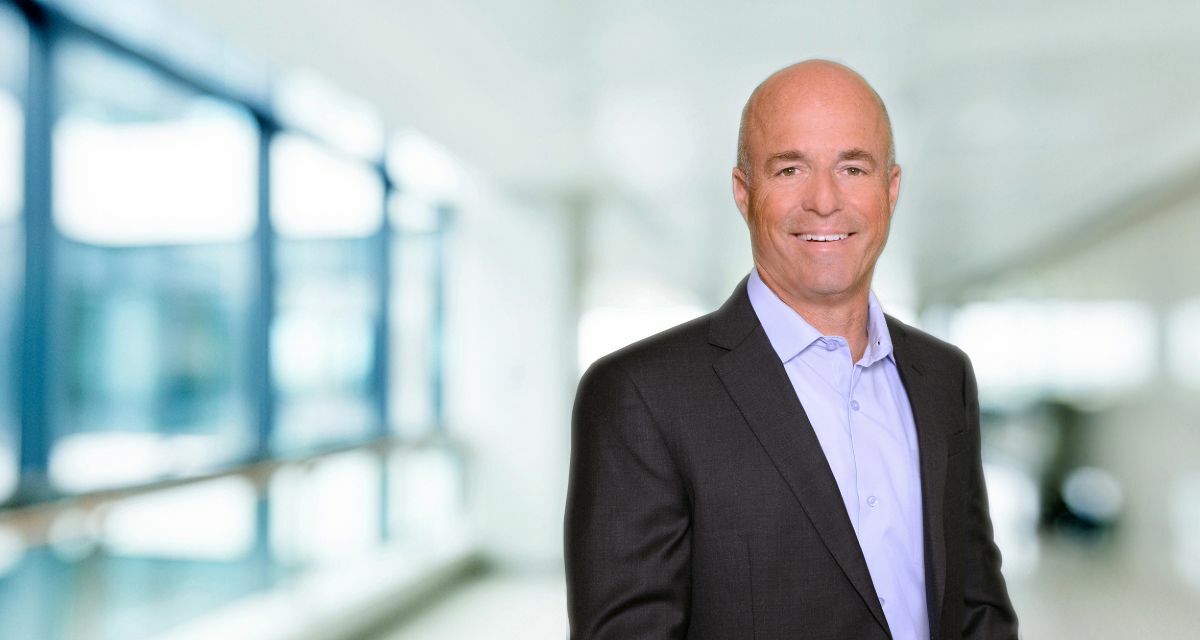 John Lilly, Holthouse Carlin & Van Trigt LLP Photo
