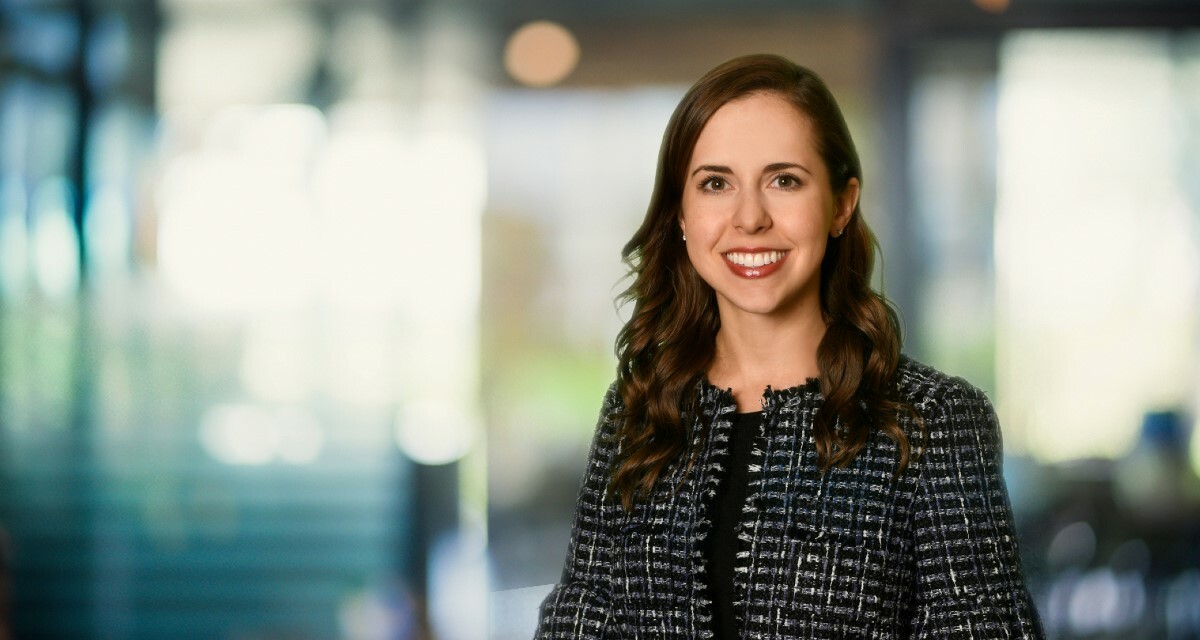 Amanda Slavin, Holthouse Carlin & Van Trigt LLP Photo