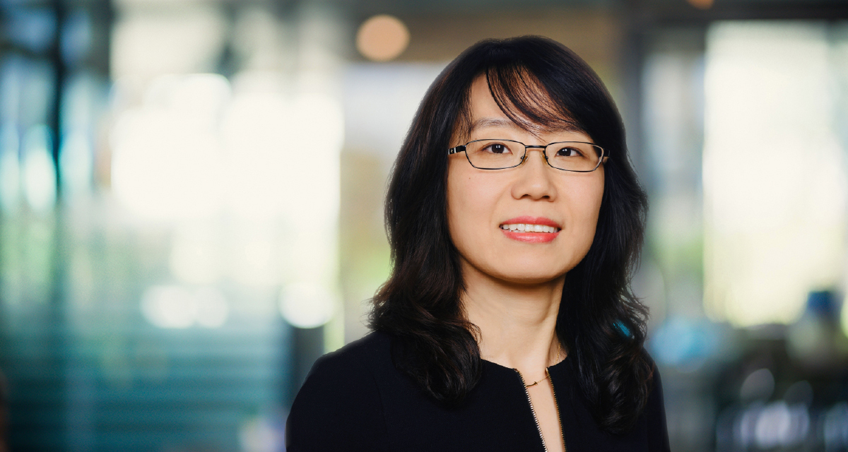 Maggie Zhang, Holthouse Carlin & Van Trigt LLP Photo